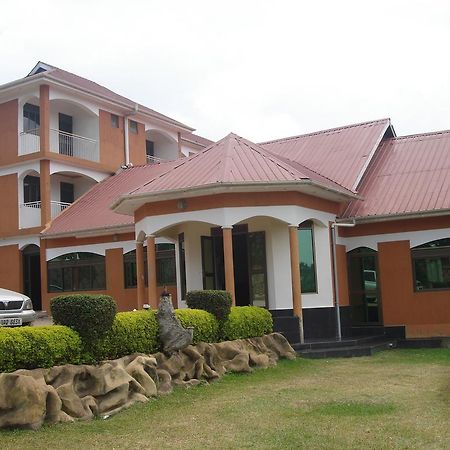 Rays Hotel Mbarara ภายนอก รูปภาพ